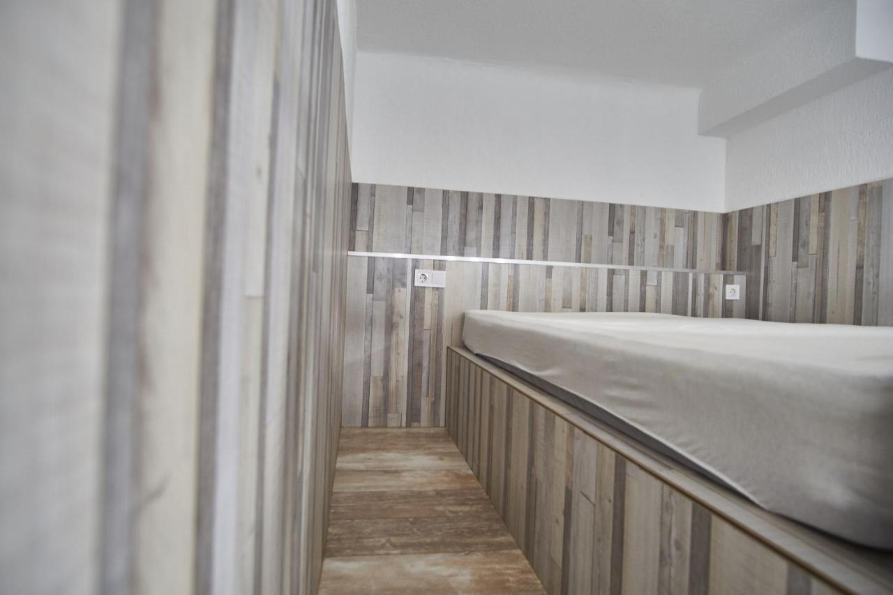 Km33 Apartments - Budapest - Hostaid Eksteriør billede