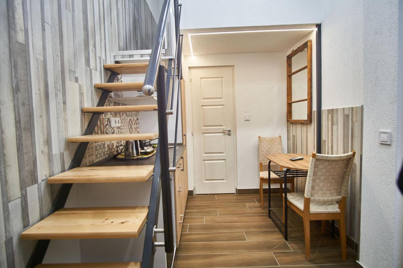 Km33 Apartments - Budapest - Hostaid Eksteriør billede